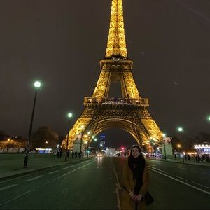 Meet your Posher, Elizabeth